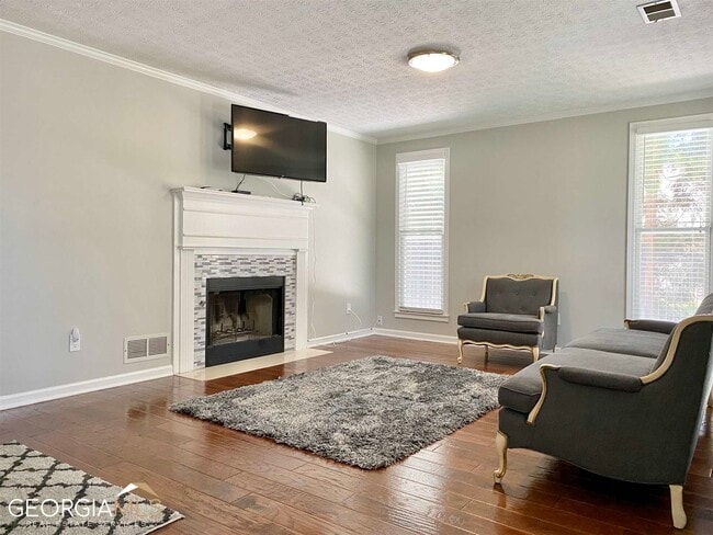 Building Photo - 3465 Madison St