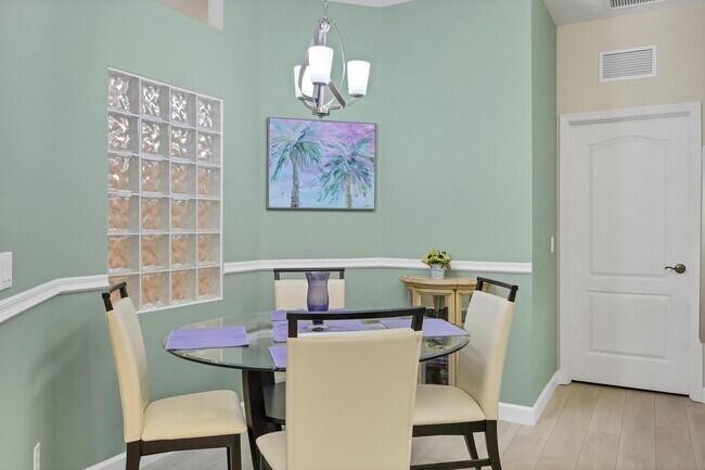 Building Photo - 796 Tartan Dr