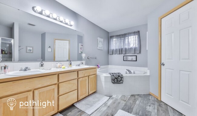 Building Photo - 18223 72nd Ave E