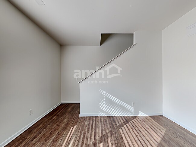 Building Photo - 5536 Stowe Derby Dr