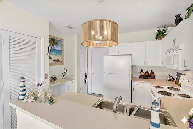 Building Photo - 501 Belmont Pl