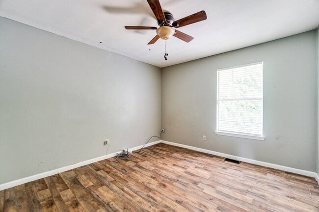 Building Photo - 1864 Abbotsbury Way