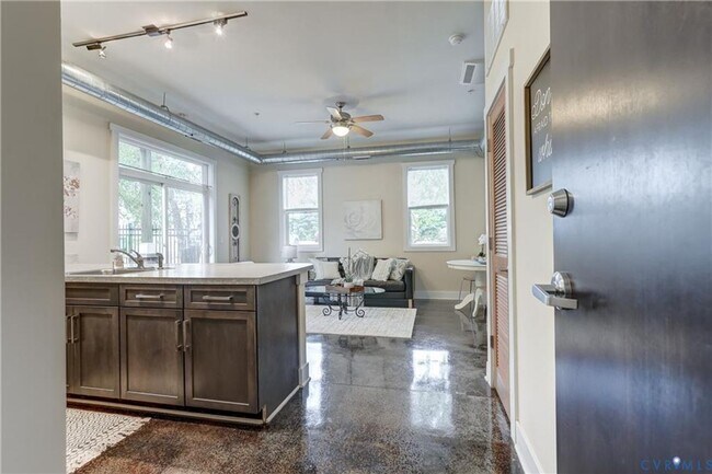 Building Photo - Now Available – Partially Furnished Luxury Condo with Rooftop Terrace | Ideal for Incoming VCU St...