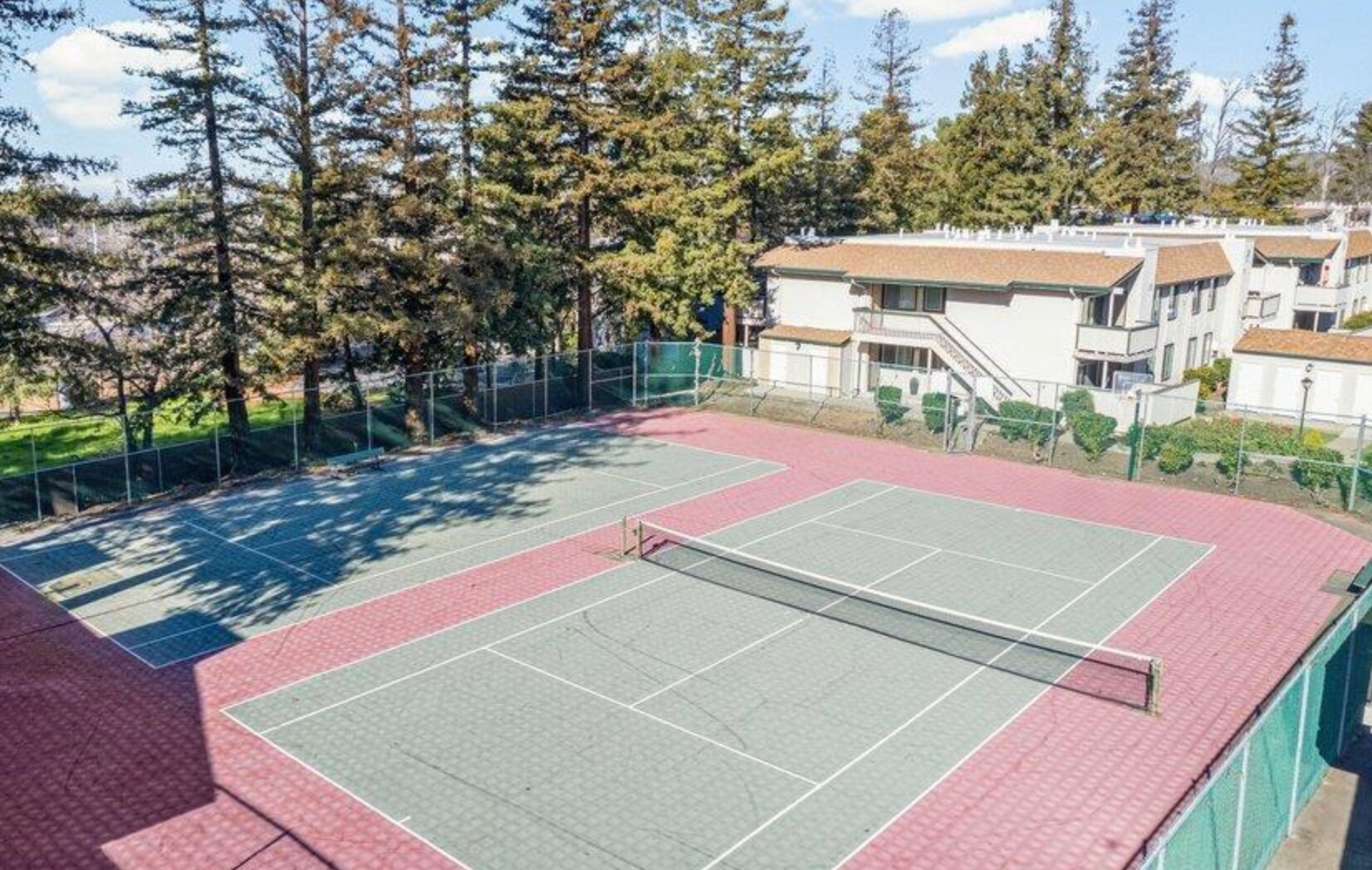 Tennis Courts - 5460 Concord Blvd