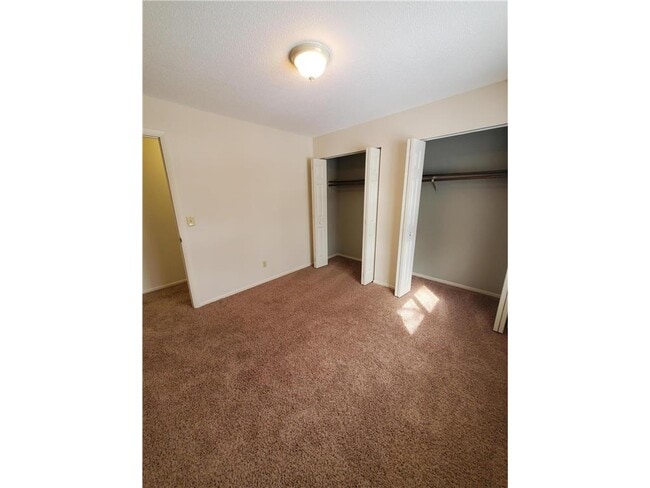 Building Photo - 4474 Denbigh Rd