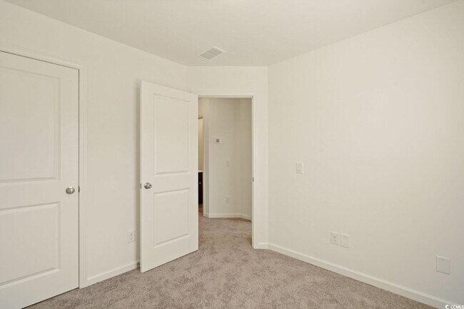 Building Photo - 300 Cherwell ct