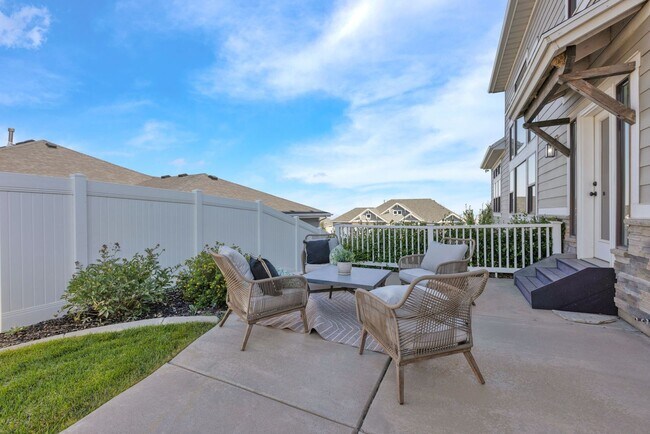 Building Photo - Luxury North Salt Lake Home with Mountain Views, Office & Fully Fenced Yard