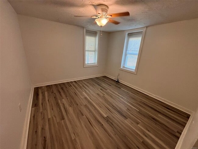 Building Photo - 462 Warren Cir