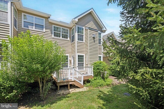 Building Photo - 13 Ashtree Ln