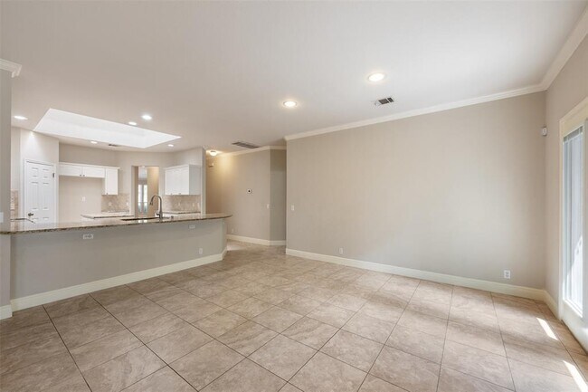Building Photo - 11619 Sonoma Dr