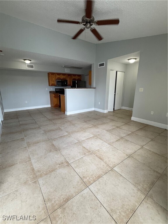 Primary Photo - 12540 Equestrian Cir