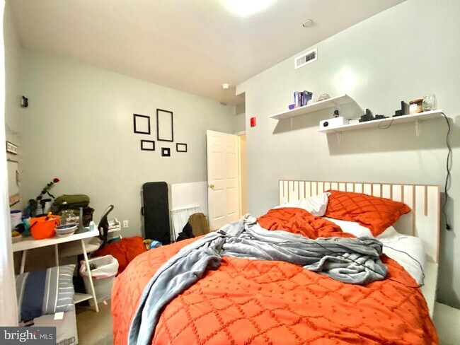 Building Photo - 1723 N 17th St