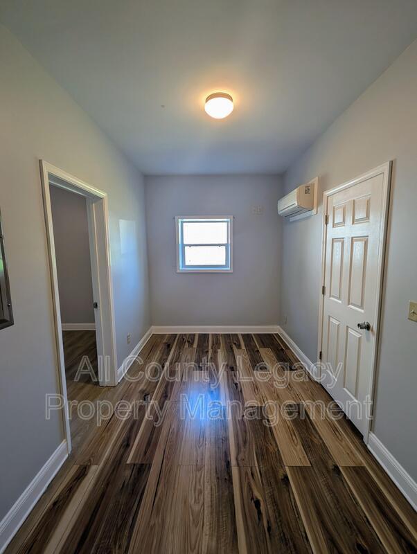 Building Photo - 149 Oatgrass Dr