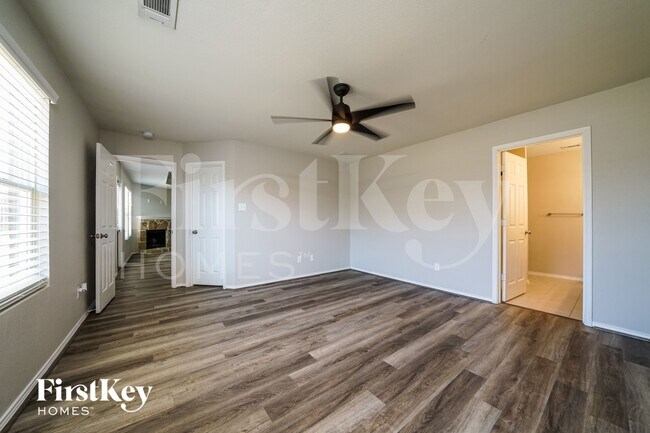 Building Photo - 133 Waxberry Dr