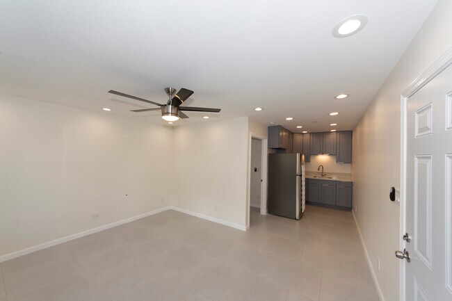 Building Photo - 1068 Kinau St