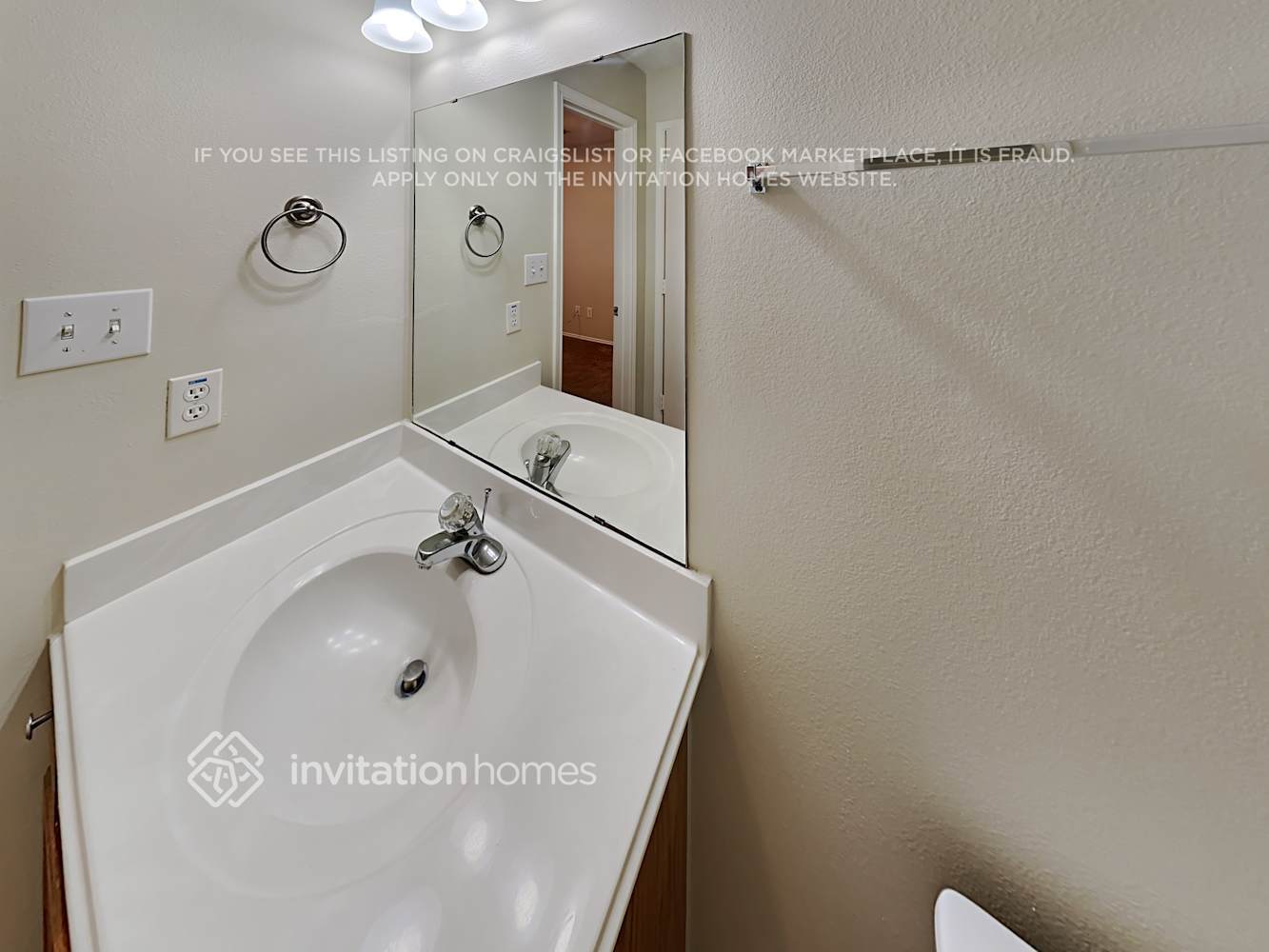 Building Photo - 9206 Rosewell Ct