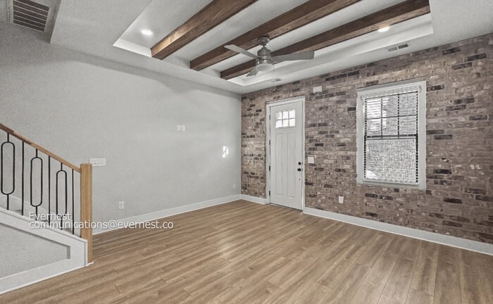 Building Photo - 1022 Windsor Dr