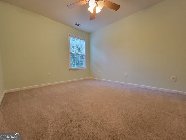 Building Photo - 6162 Deluna Way