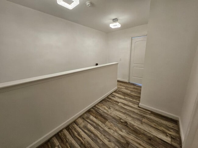 Building Photo - 73 Medal Way