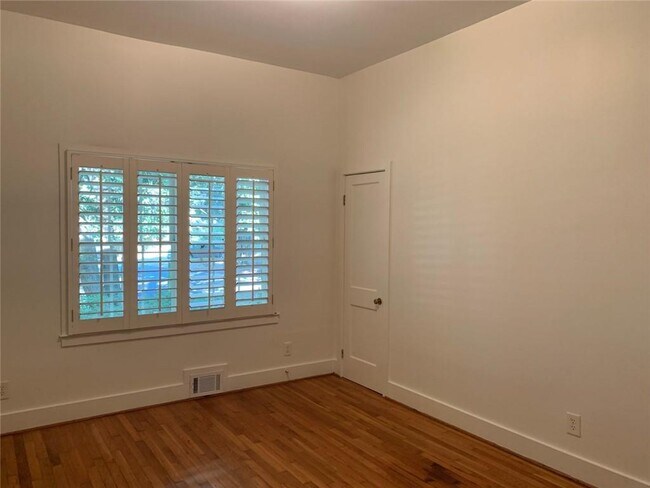 Building Photo - 1145 Mayfield Rd