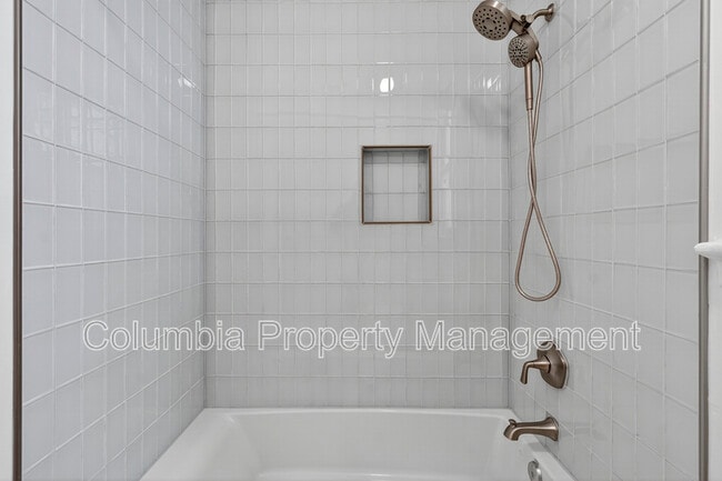 Building Photo - 1427 Monroe St NW