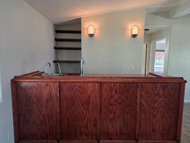 Building Photo - STUNNING PROPERTY-3 bedroom/2 bath Manufacture home in Central Bullhead City