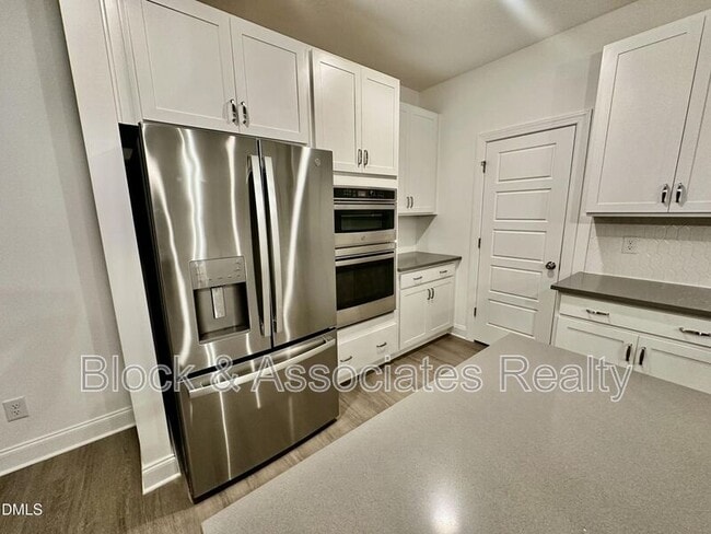 Building Photo - 2093 Maggie Vly Dr