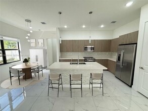 Building Photo - 17410 SW 46th St