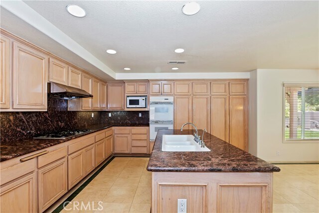 Building Photo - 2579 Palomino Dr