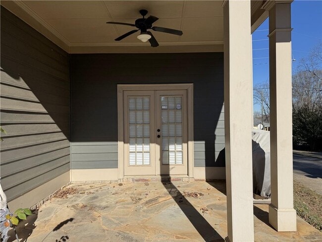 Building Photo - 1520 Vassar Ave