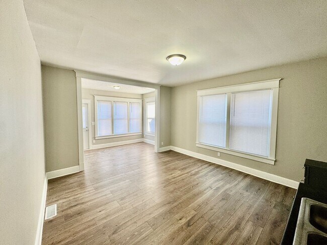 Building Photo - 4725 Southern Pkwy