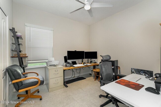 Building Photo - 4832 Shannock Ave