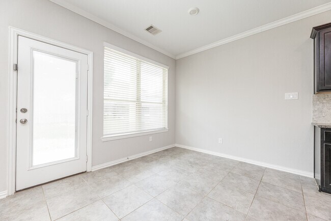 Building Photo - 18119 Tall Chestnut St