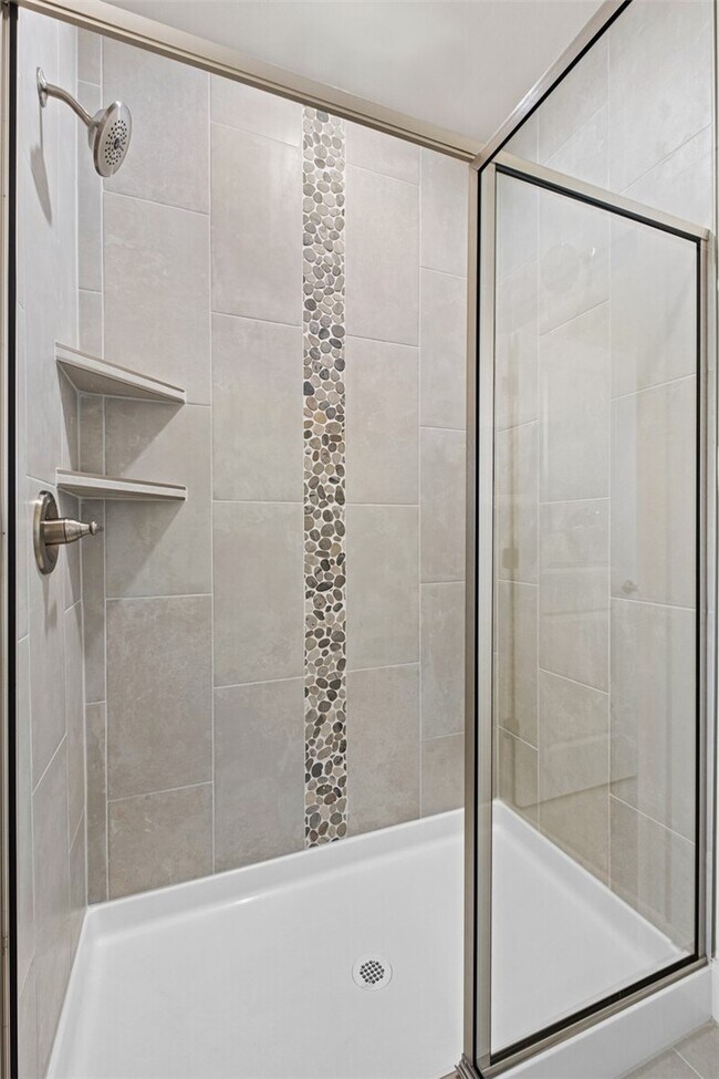 Building Photo - 700 Sun Meadows Loop