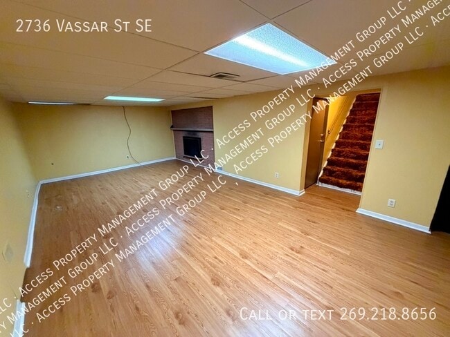 Building Photo - 2736 Vassar Dr SE