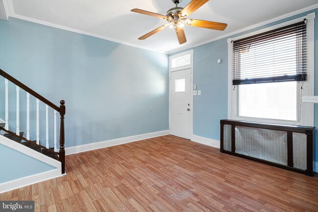 Building Photo - 447 N Wilton St