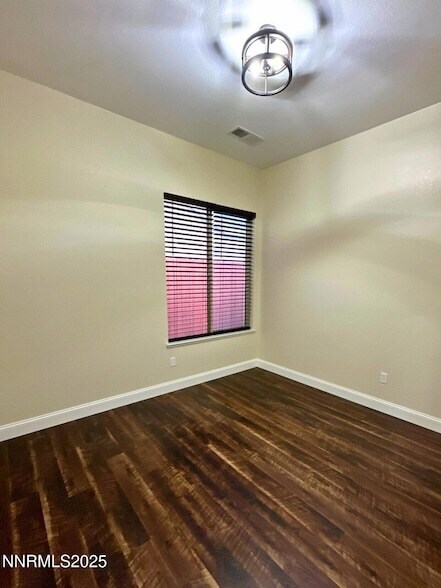 Building Photo - 1390 S Fox Glen Ct