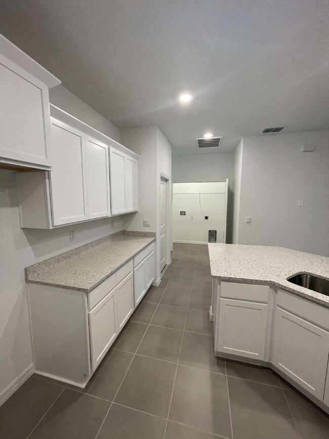 Building Photo - 8506 Bold Cypress Ln