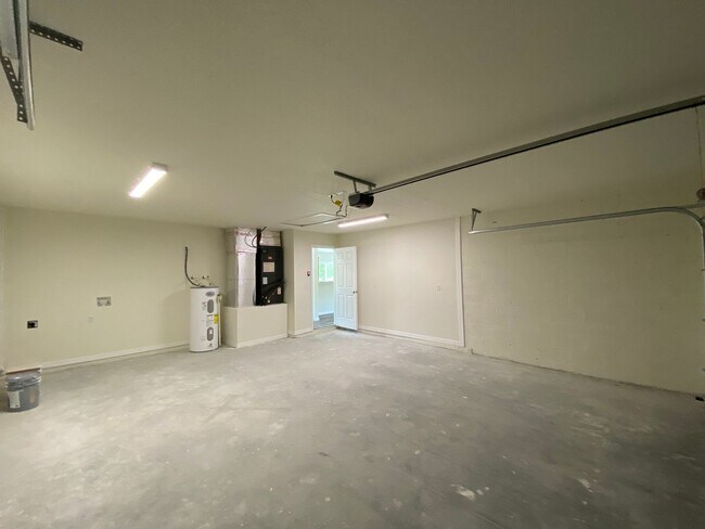 Building Photo - 202 Locust Pass Terrace