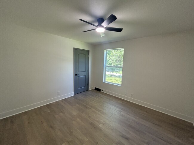 Building Photo - 1783 Warfield Dr