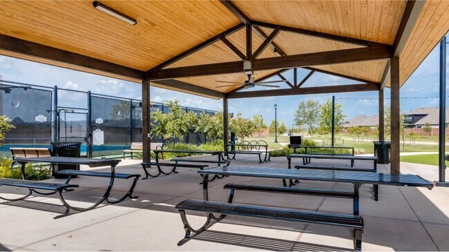 Building Photo - 1612 Colina Crk