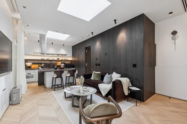 Building Photo - 2783 Filbert St