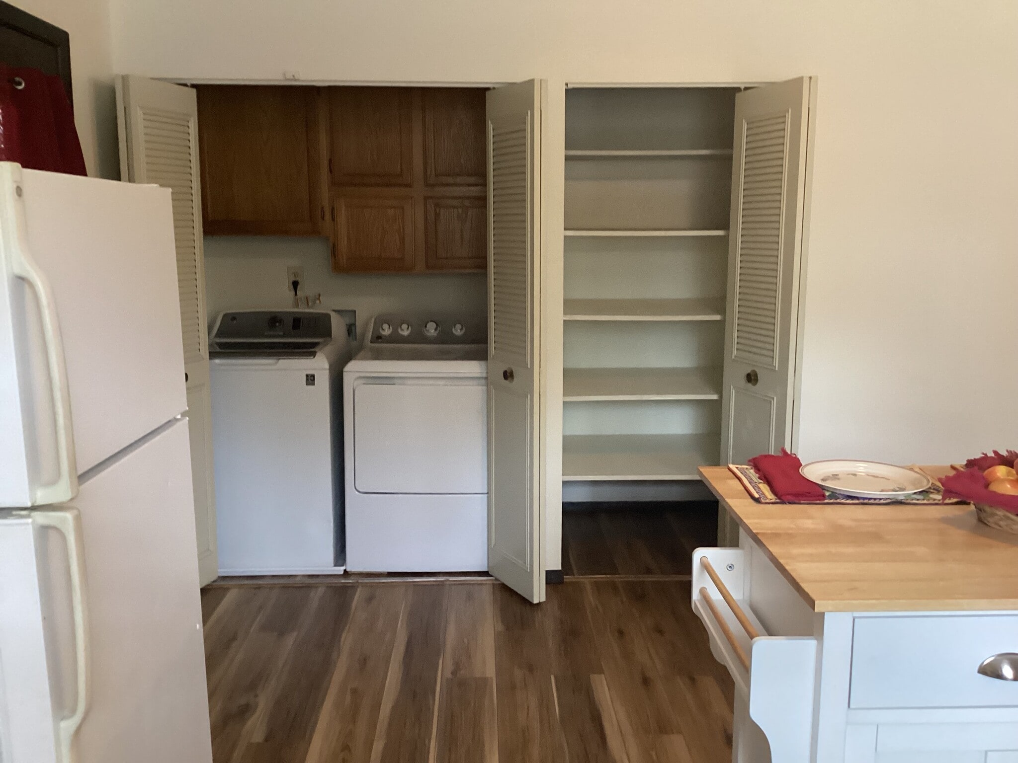 Building Photo - 813 Pine Ave