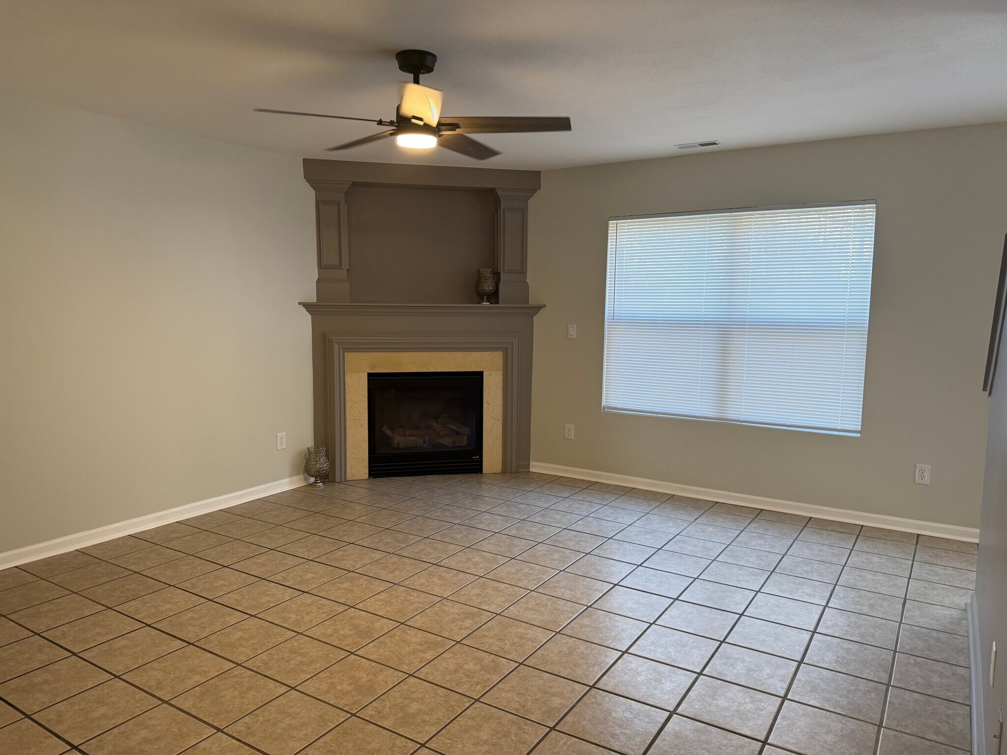 Building Photo - 7021 Sunman Rd