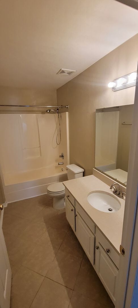 Building Photo - 3 bedroom/2 bath in Palm Grove