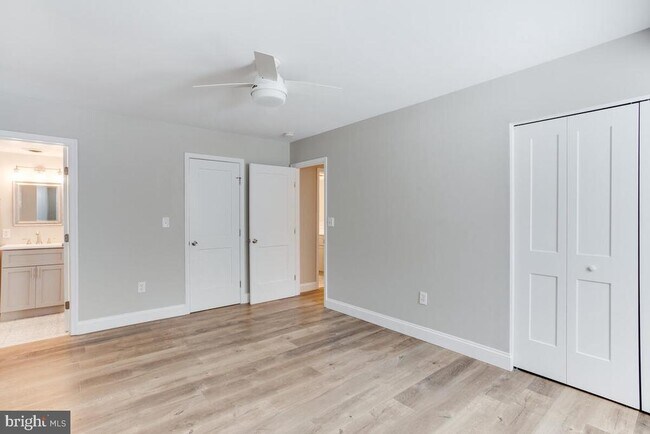 Building Photo - 304 Forbes St