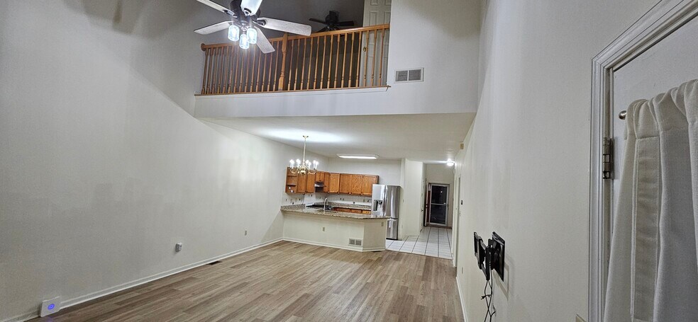 Building Photo - 34 Degas Cir