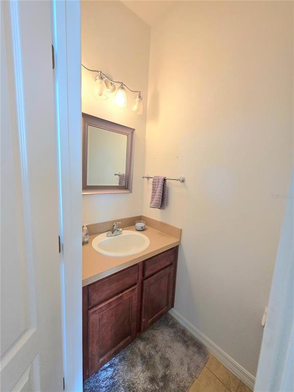 Building Photo - 7112 Five Oaks Dr