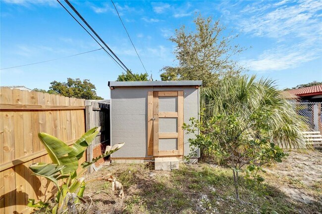 Building Photo - 2138 Timber Ln