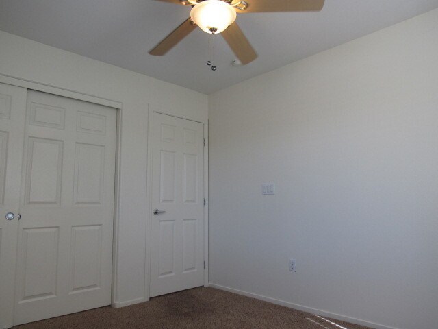 Building Photo - Great 2 Story Townhome in Gated Community!